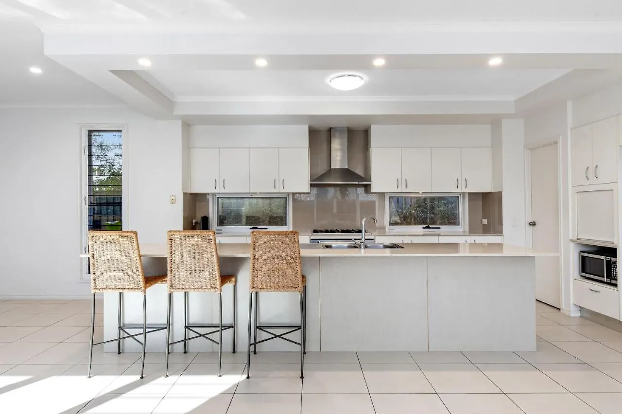 Sand And Sea Beach House Marcoola Australia