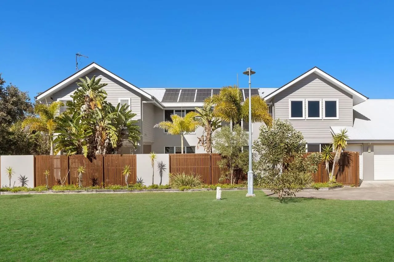 Holiday home Sand And Sea Beach House Marcoola Australia